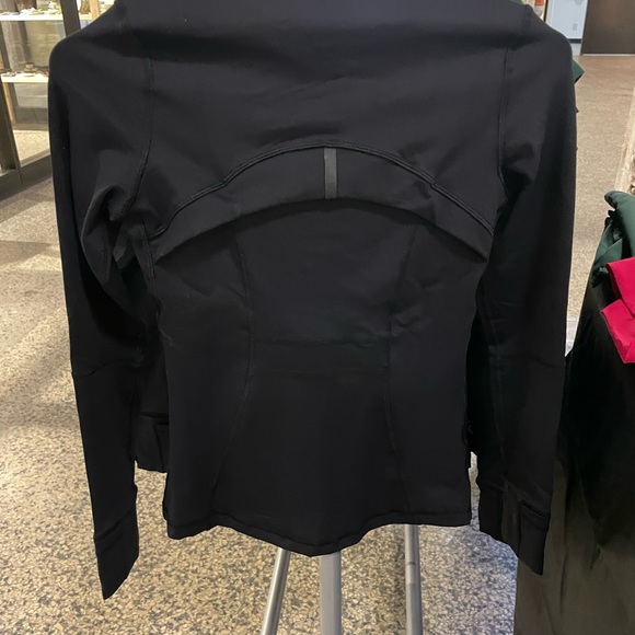 Activewear Lux Jackets - Picture 5 of 5